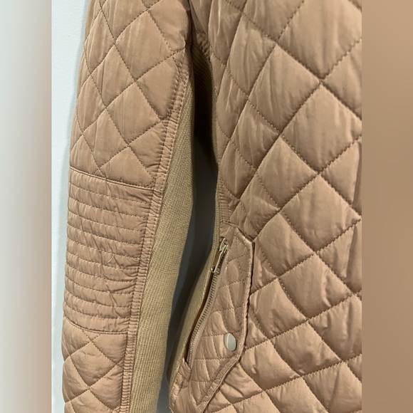 ZARA quilted beige classy coat/ Jacket - Picture 7 of 16